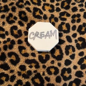 Fenty Beauty cream 10 rose latte freestyle cream blush